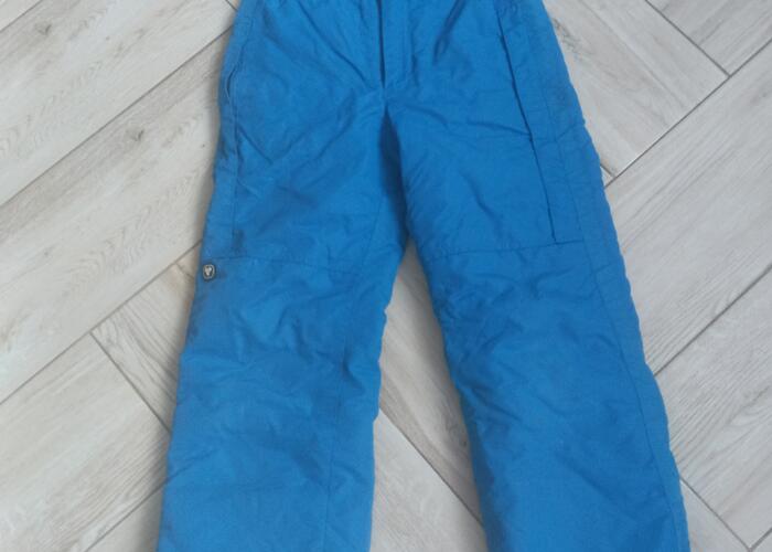 Grajewo ogłoszenia: Spodnie zimowe rozmiar 134
Długość od pasa do nogawki 80cm